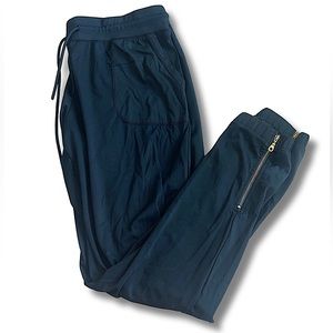 (M) - Black Ziya Leggings